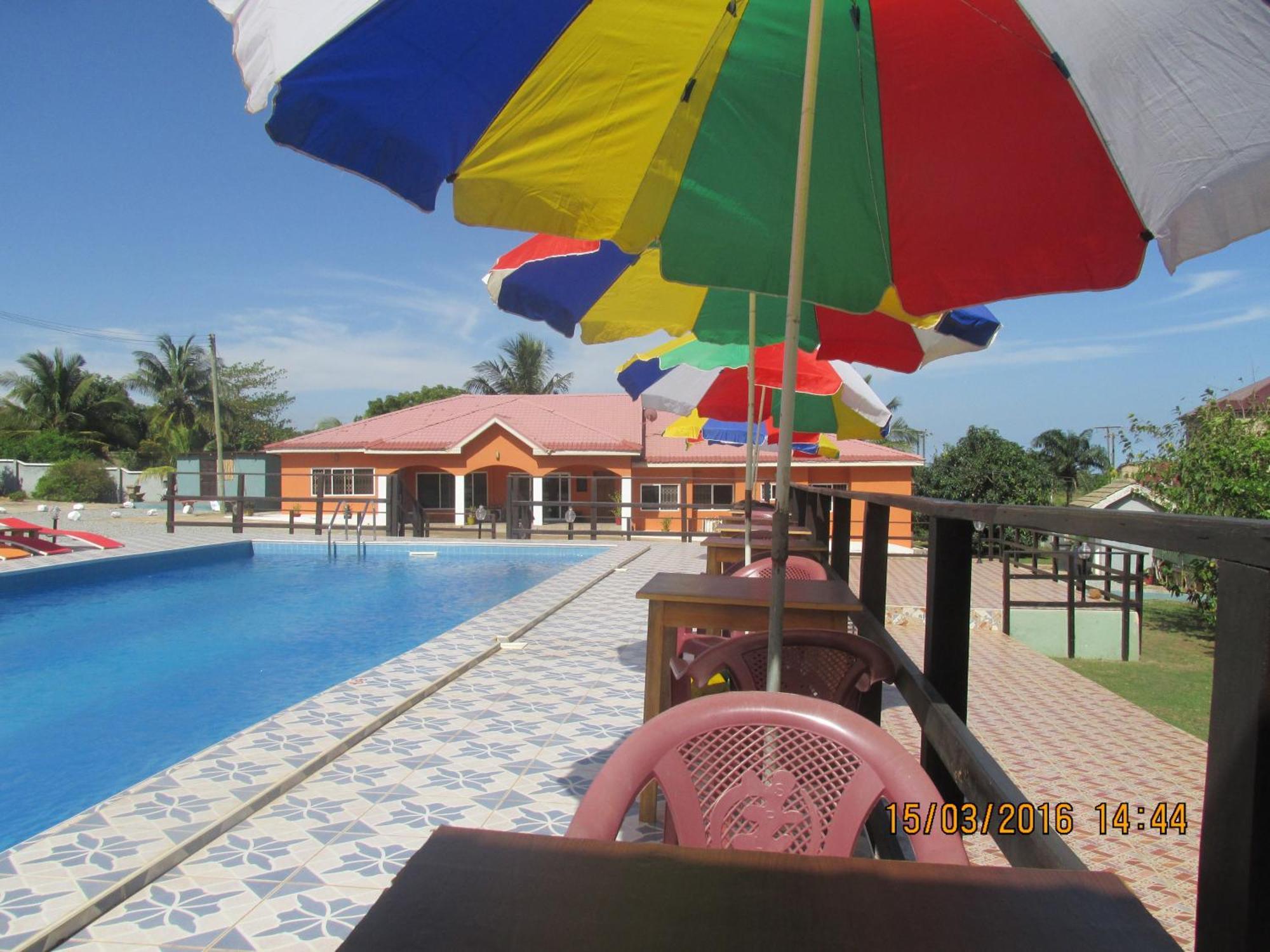 Jamaica Inn Guest House Botianaw Екстер'єр фото