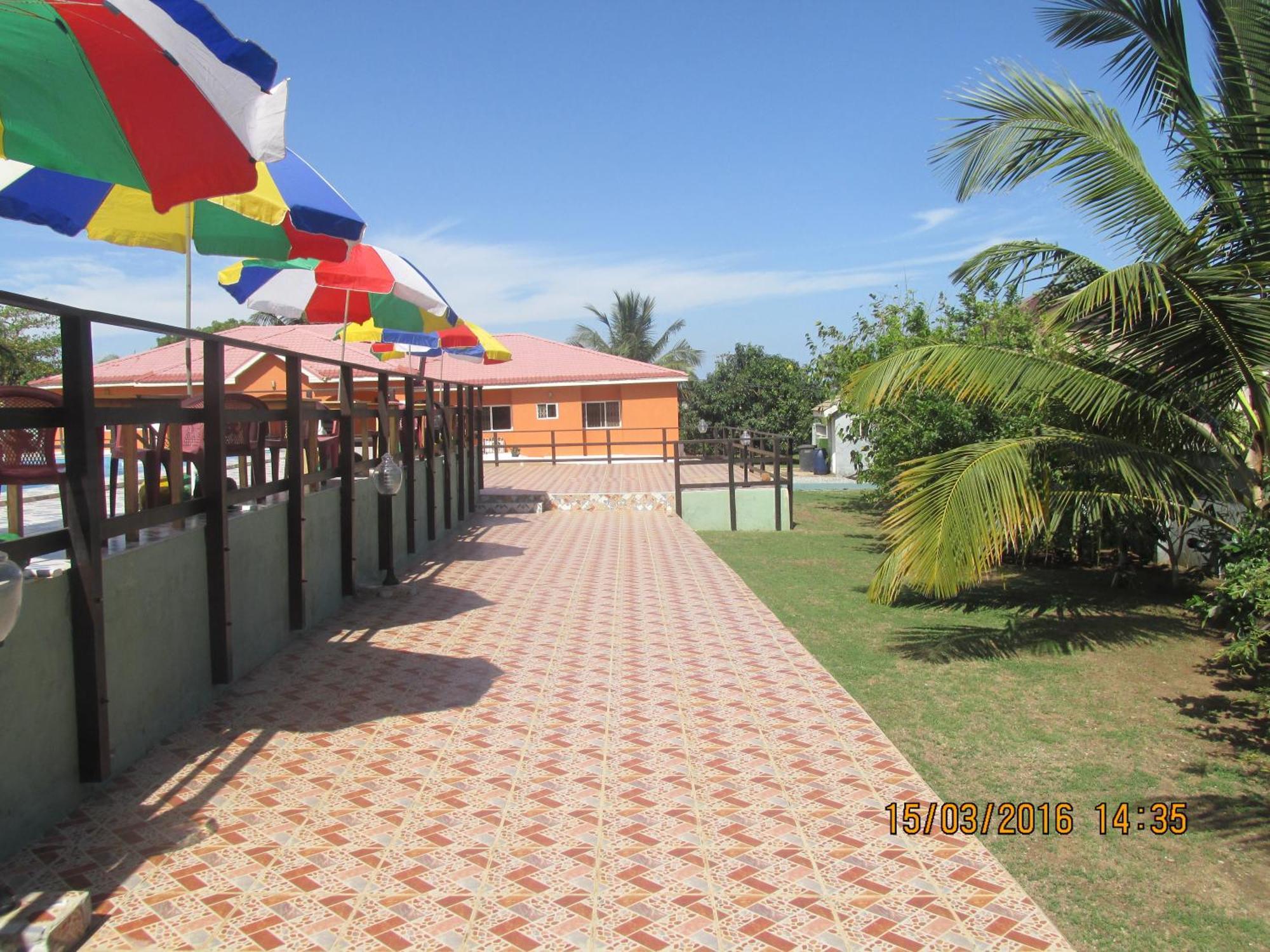 Jamaica Inn Guest House Botianaw Екстер'єр фото