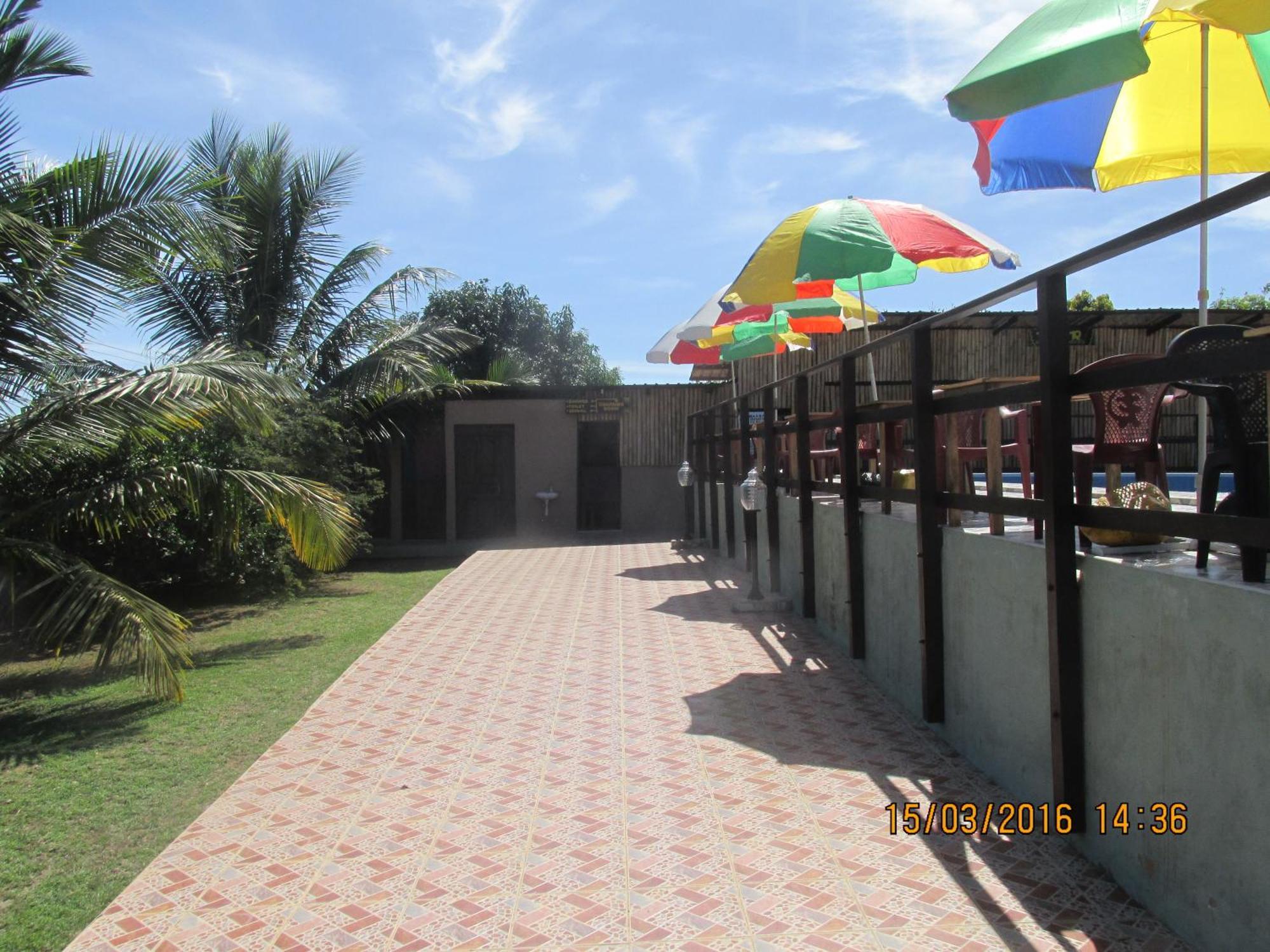 Jamaica Inn Guest House Botianaw Екстер'єр фото